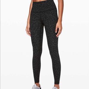 Lululemon wunder under formation camo 38”